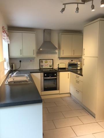 Ty Canol Ystalyfera Exterior photo