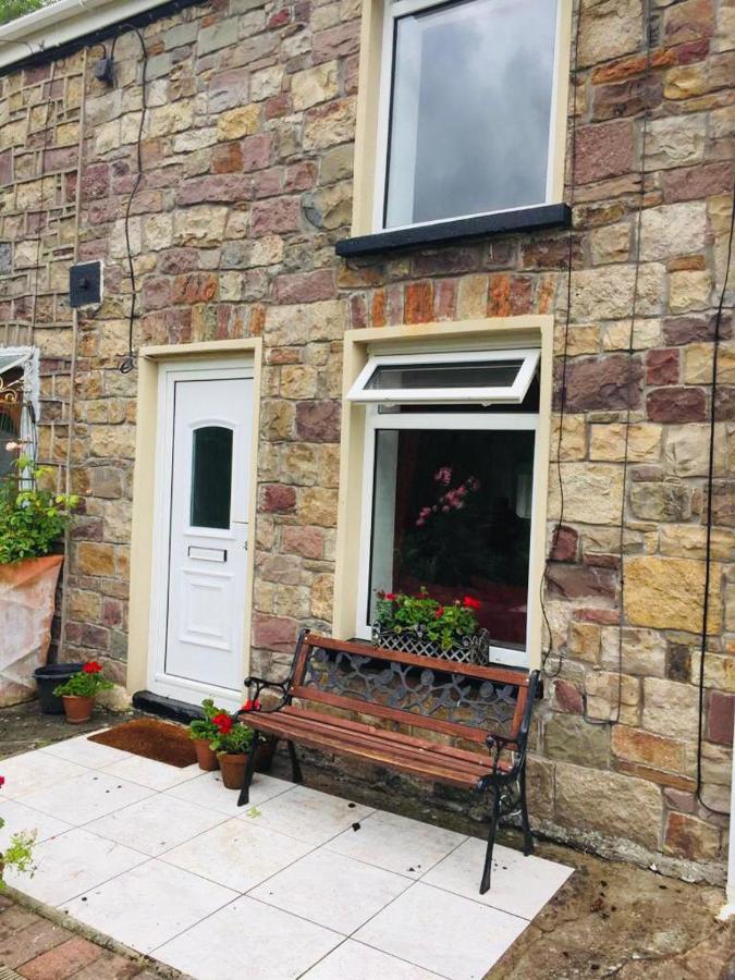 Ty Canol Ystalyfera Exterior photo